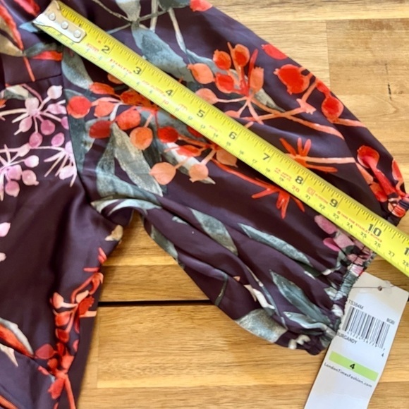 London Times Burgandy Floral Satin Faux Wrap Dress Bloused Sleeves Sz 4 NWT - Picture 4 of 12
